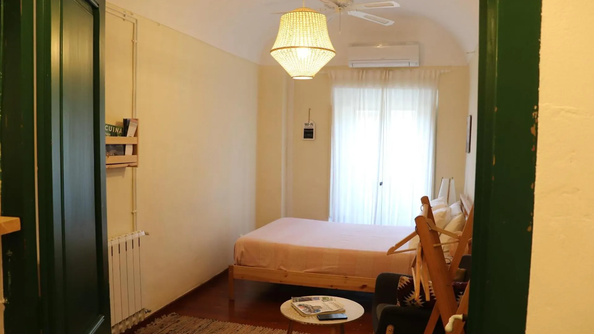 Les Magranes Bed & Breakfast Argelaguer