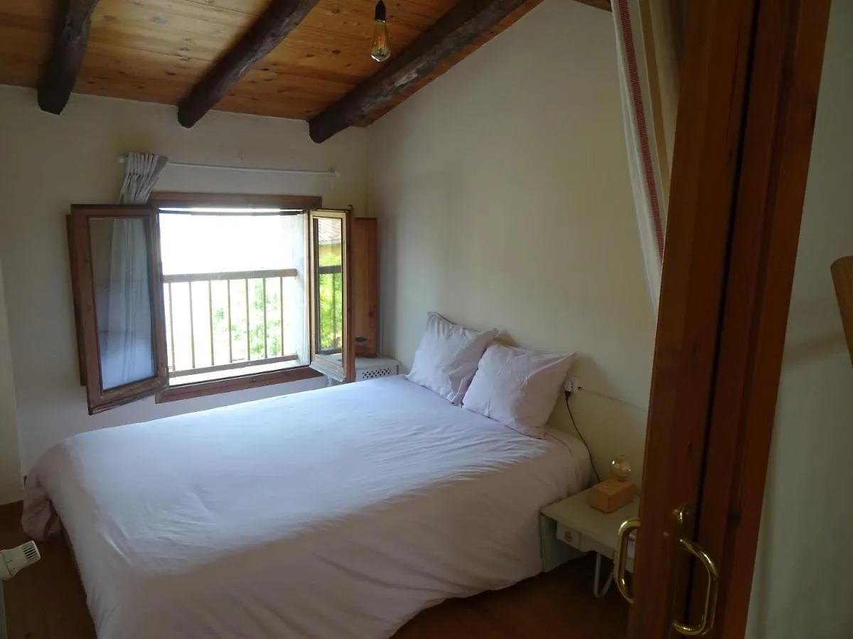 Les Magranes Bed & Breakfast Argelaguer