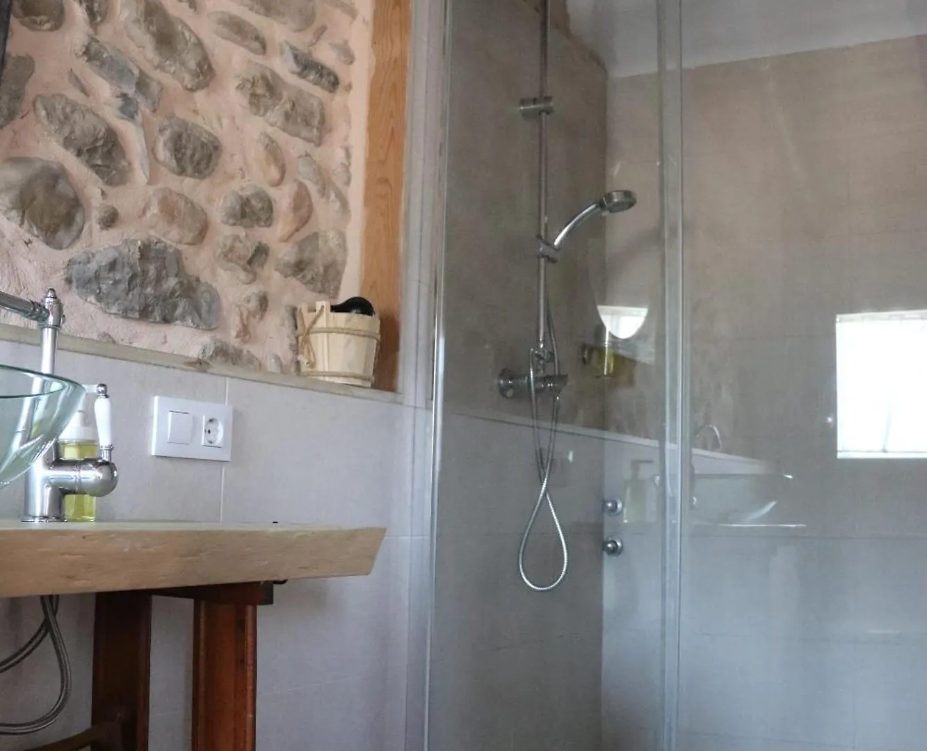 Les Magranes Bed & Breakfast Argelaguer