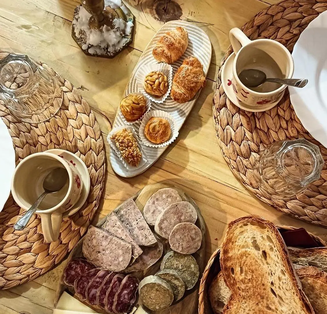 Les Magranes Bed & Breakfast Argelaguer 0*,  Spain
